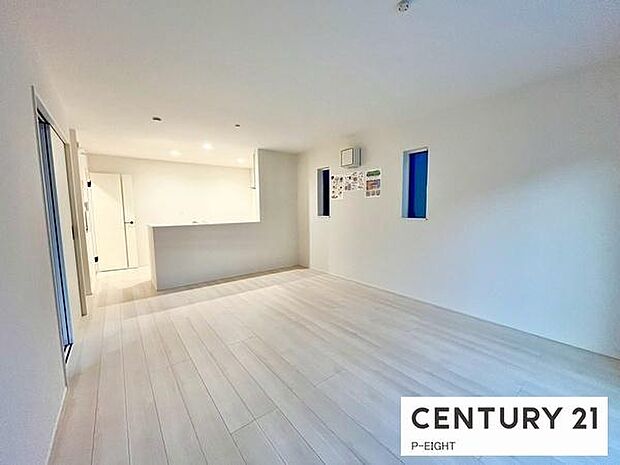 家族の笑い声が聞こえてきそうな、暖かい空間になっています。