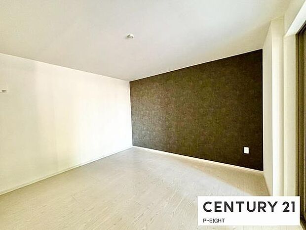 壁の色もアクセントとなりおしゃれな内装です！