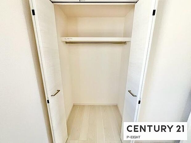 クローゼットで楽々収納！