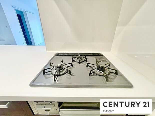 三口ガスコンロで料理もはかどりますね!グリルもあります!