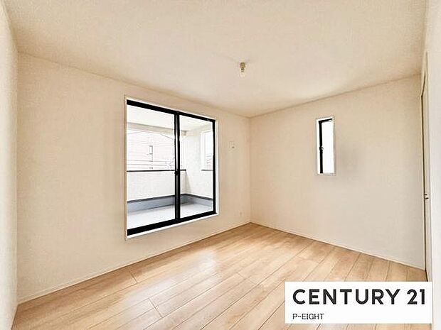 バルコニーに面している明るい部屋です!