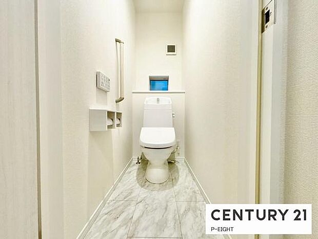 ウォシュレット付きの暖房便座で快適です！