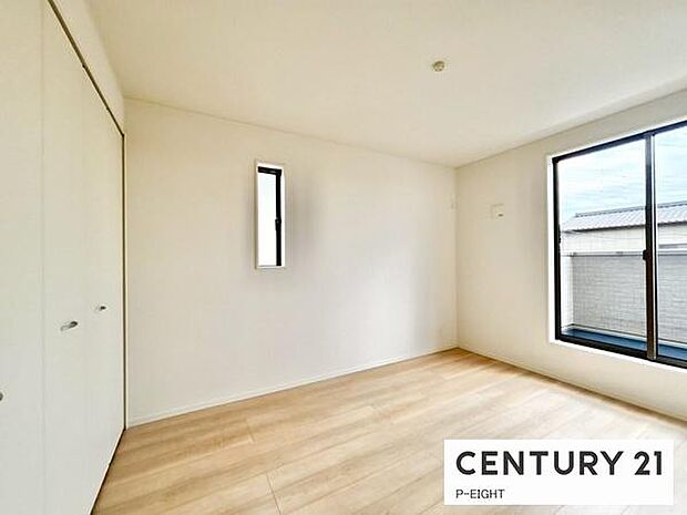 バルコニーに面している明るい部屋です！