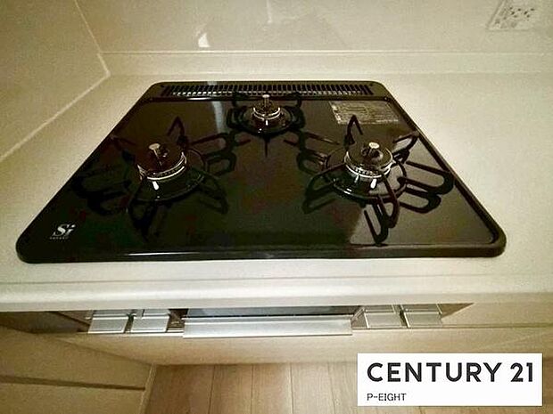 三口ガスコンロで料理もはかどりますね!グリルもあります!