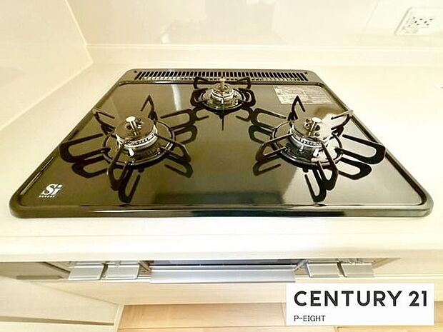 三口ガスコンロで料理もはかどりますね!グリルもあります!