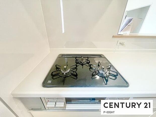 三口ガスコンロで料理もはかどりますね!グリルもあります!