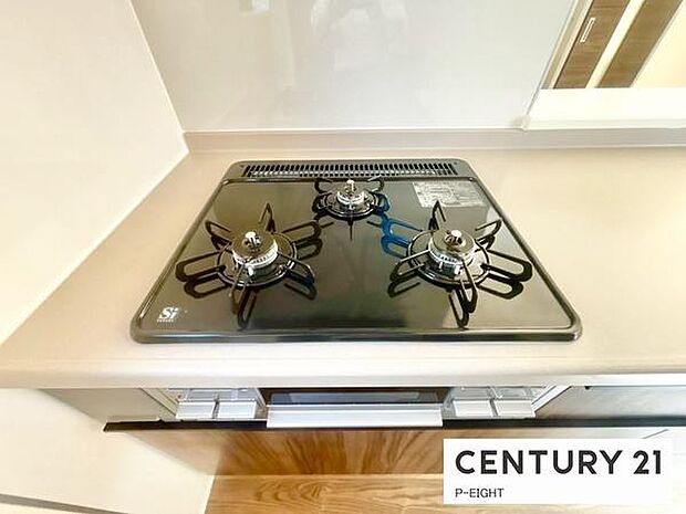 三口ガスコンロで料理もはかどりますね!グリルもあります!