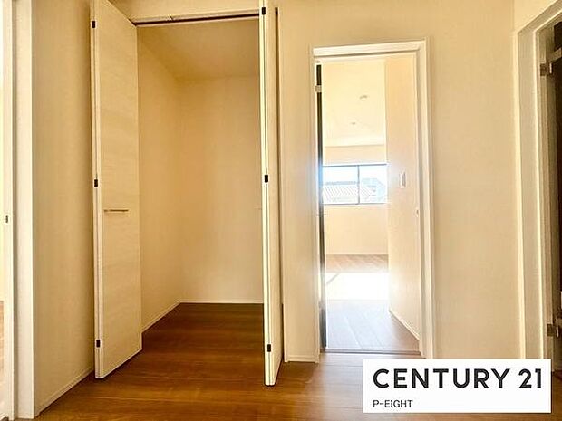 クローゼットでお部屋もスッキリ!