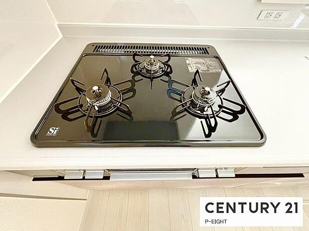 三口ガスコンロで料理もはかどりますね!グリルもあります!