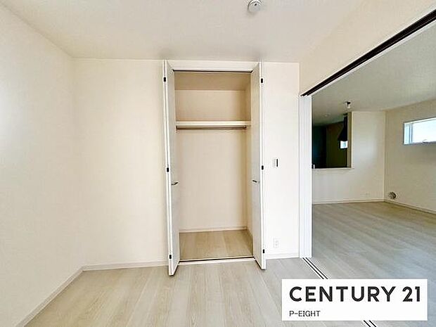 クローゼットで楽々収納!