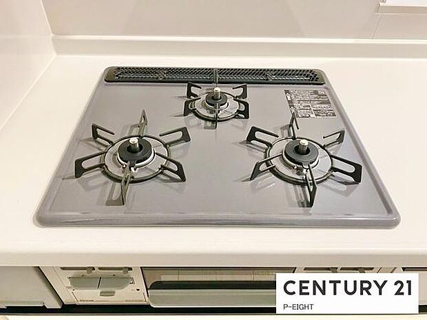 三口ガスコンロで料理もはかどりますね!グリルもあります!