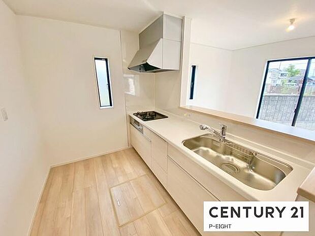 料理をしながらリビングを見渡せるつくりで、料理中も家族との会話がはずみます。