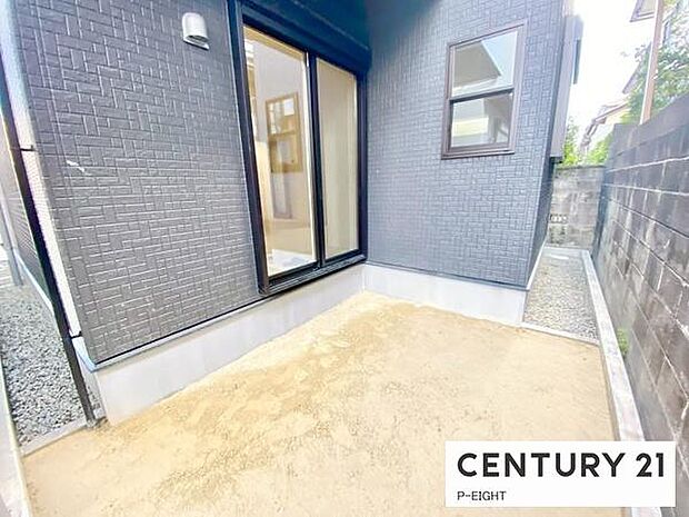 敷地内には自由に使える庭があります!