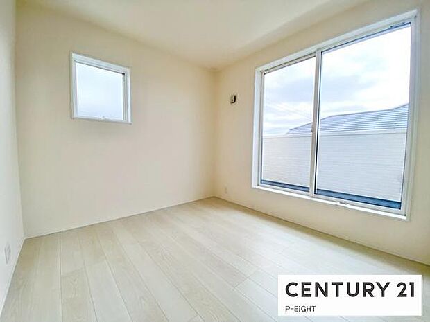 バルコニーに面している明るい部屋です!