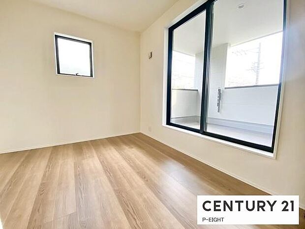 バルコニーに面している明るい部屋です!