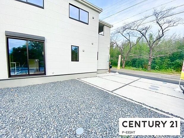 敷地内には自由に使える庭があります!