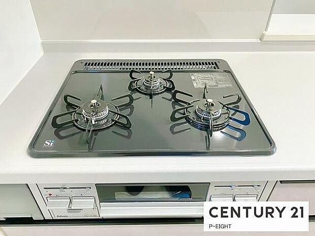 三口ガスコンロで料理もはかどりますね!グリルもあります!