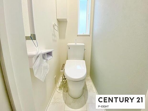 ウォシュレット付きの暖房便座で快適です!