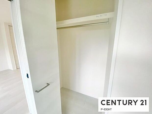 クローゼットでお部屋もスッキリ!