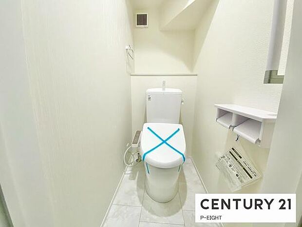 ウォシュレット付きの暖房便座で快適です!