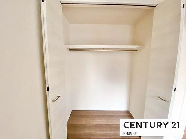 クローゼットで楽々収納！