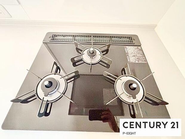 三口ガスコンロで料理もはかどりますね!グリルもあります!