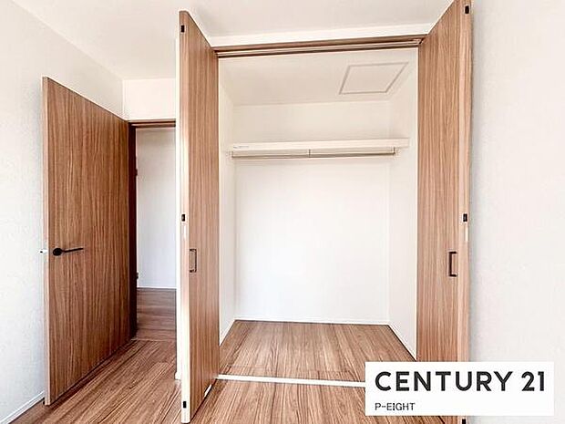 クローゼットでお部屋もスッキリ!