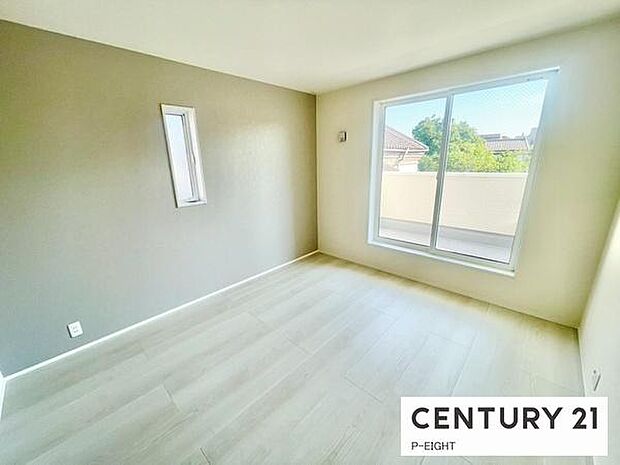 バルコニーに面している明るい部屋です!