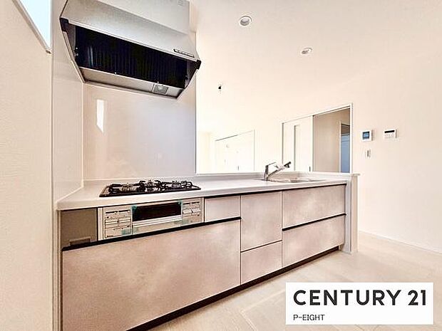 料理をしながらリビングを見渡せるつくりで、料理中も家族との会話がはずみます。