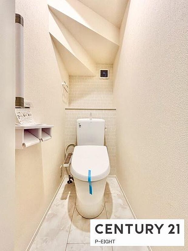 ウォシュレット付きの暖房便座で快適です！