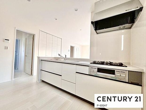 料理をしながらリビングを見渡せるつくりで、料理中も家族との会話がはずみます。