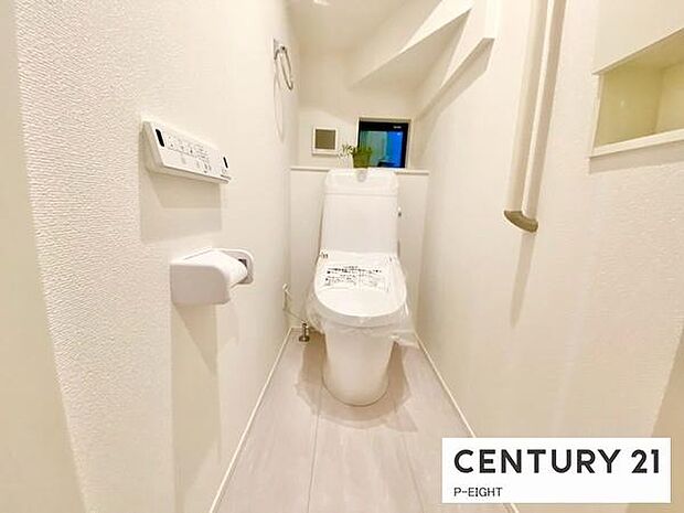 ウォシュレット付きの暖房便座で快適です！