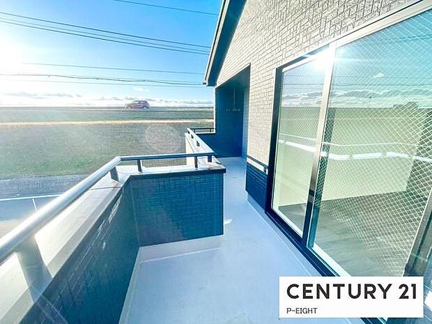 洗濯物は日当たりの良いバルコニーへ!