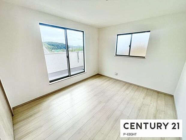 バルコニーに面している明るい部屋です!