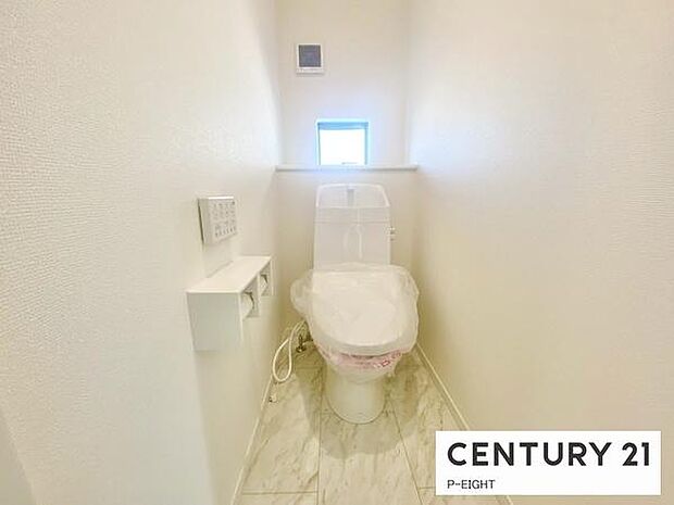 白色基調の落ち着ける空間になっております。