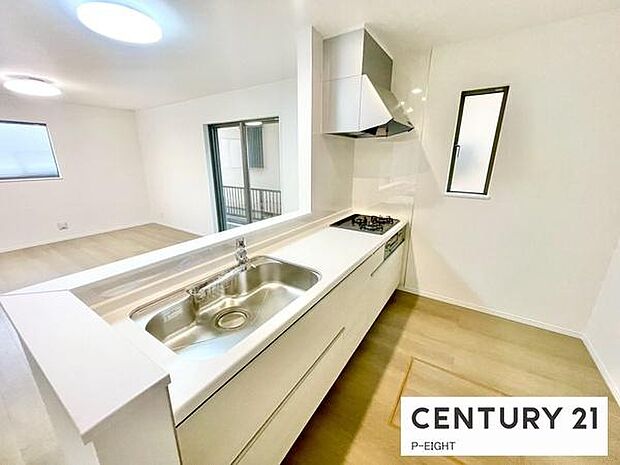 料理をしながらリビングを見渡せるつくりで、料理中も家族との会話がはずみます。