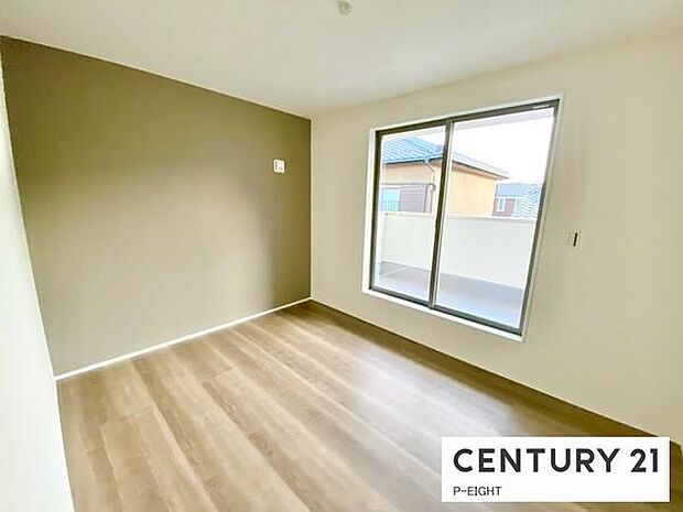 バルコニーに面している明るい部屋です!