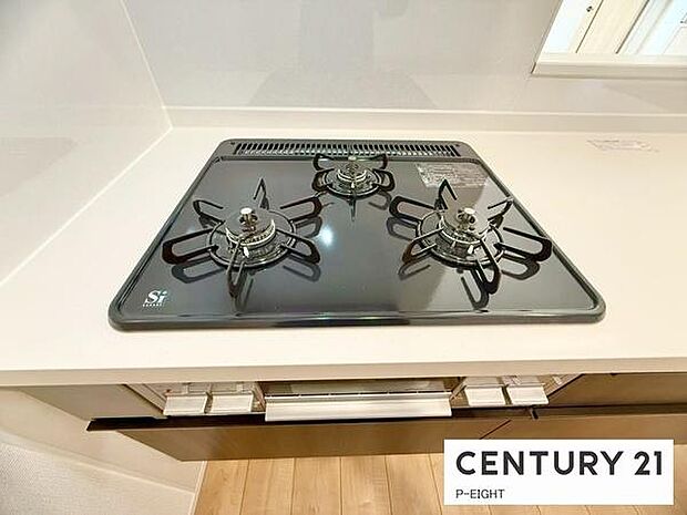 三口ガスコンロで料理もはかどりますね!グリルもあります!