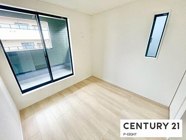 バルコニーに面している明るい部屋です!