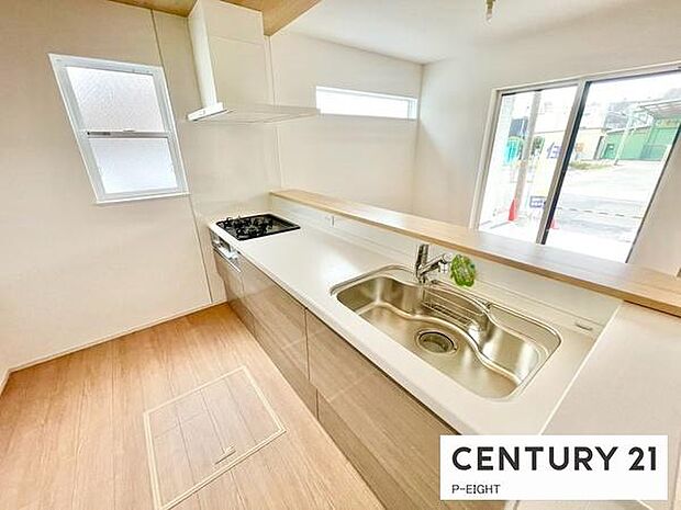 料理をしながらリビングを見渡せるつくりで、料理中も家族との会話がはずみます。