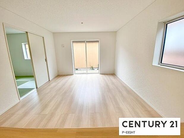 便利なマルチスキップがある、広々としたリビングです！