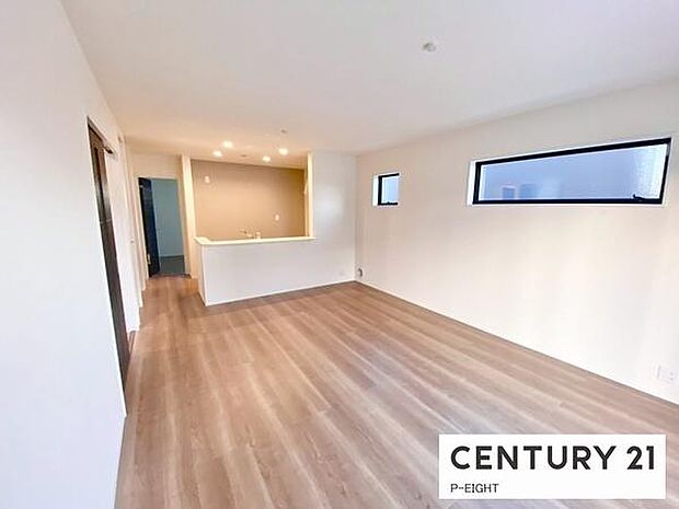 家族の笑い声が聞こえてきそうな、暖かい空間になっています。