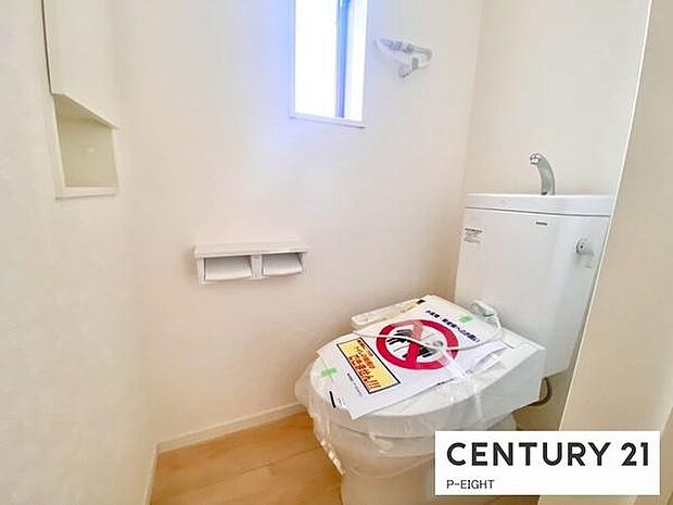 白色基調の落ち着ける空間になっております。