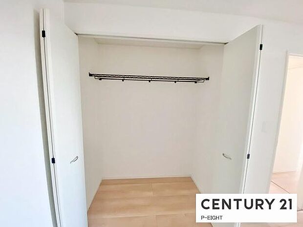 クローゼットでお部屋もスッキリ！