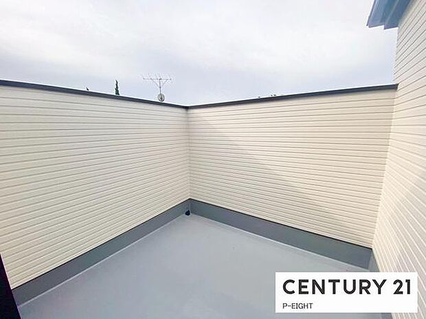 洗濯物は日当たりの良いバルコニーへ!