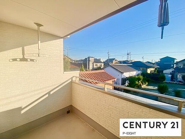 洗濯物は日当たりの良いバルコニーへ！