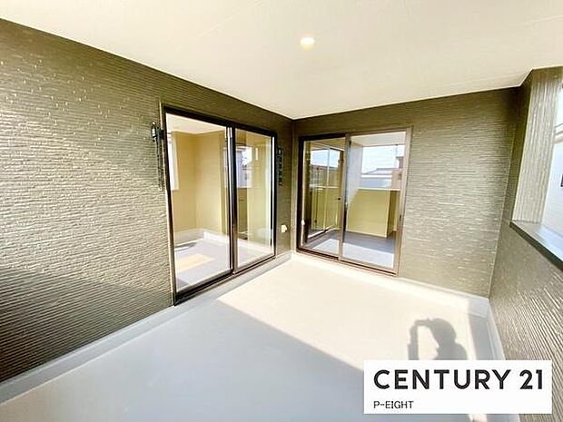 インナーバルコニーなので屋根があり急な雨でも安心です!