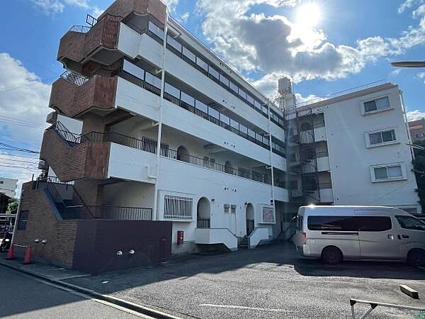 道路から見た現地の様子です！