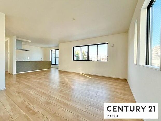 柔らかな日差しが差し込むリビングです。