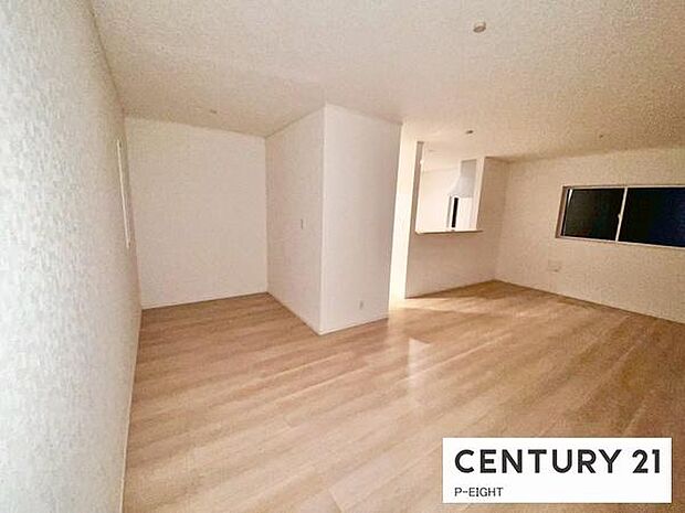 家族の笑い声が聞こえてきそうな、暖かい空間になっています。